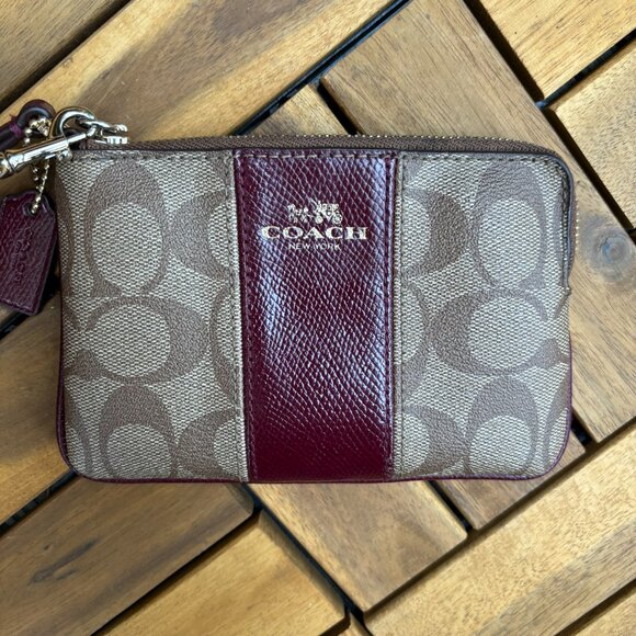 Coach Wristlet - Picture 3 of 8